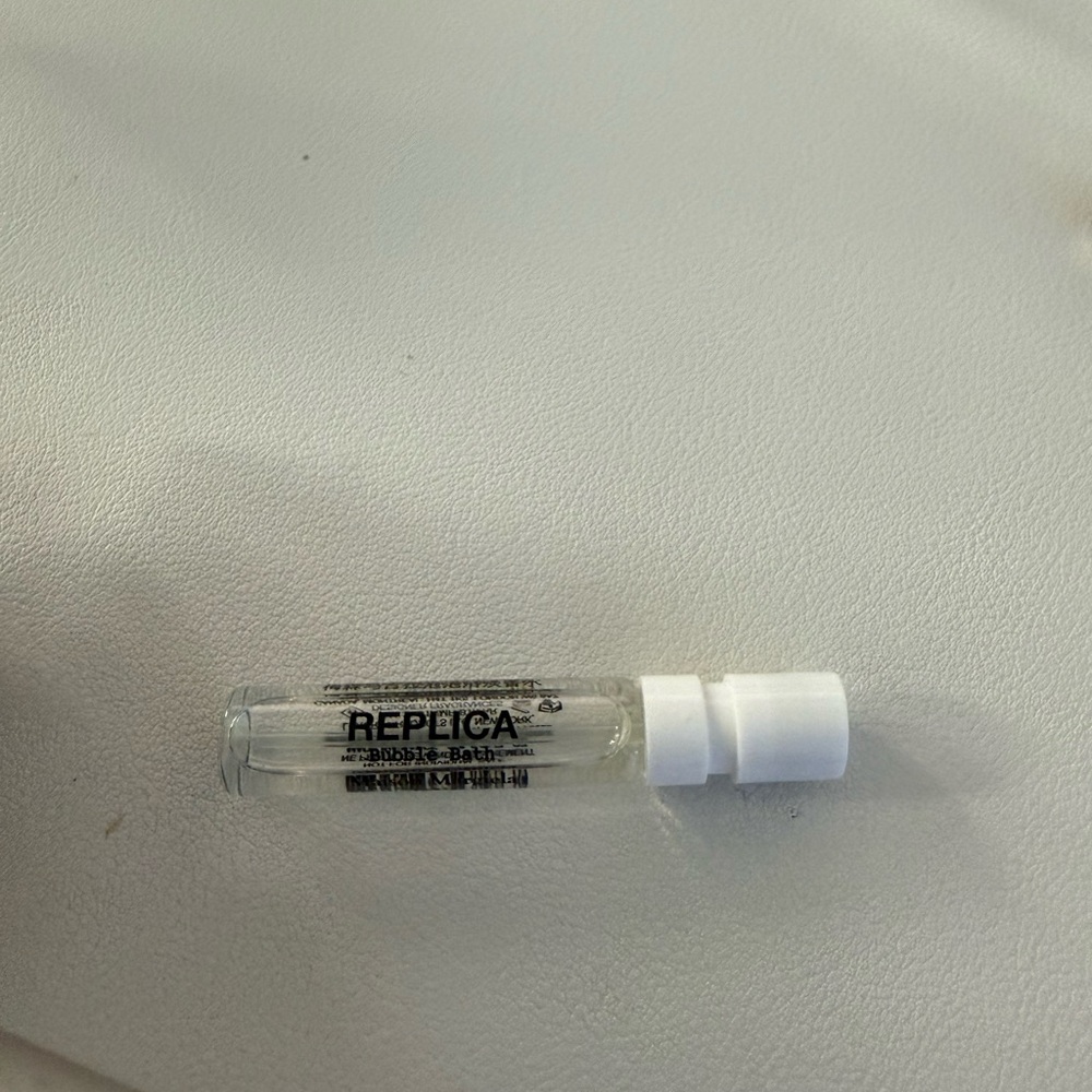 Assorted Perfume Sample Vials - Picture 8 of 16